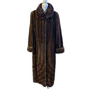 Natural Female Lunaraine Let Out Mink Fur Coat Size L Directional Design Genuine